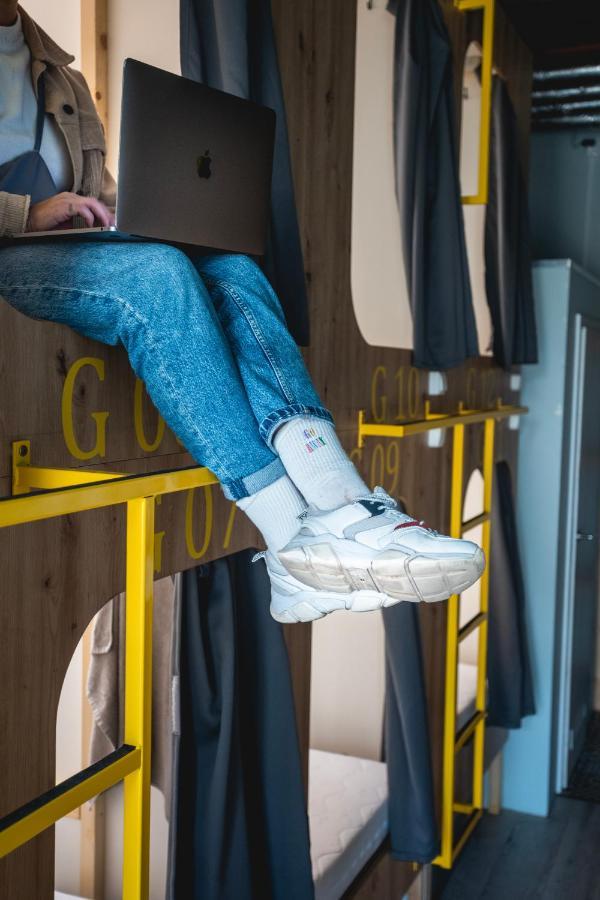 Capsule Hostel Logistic Аеропорт Вільнюс Екстер'єр фото