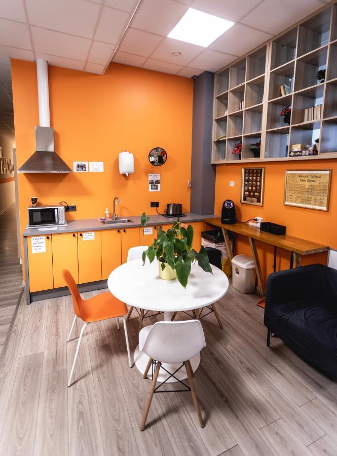 Capsule Hostel Logistic Аеропорт Вільнюс Екстер'єр фото