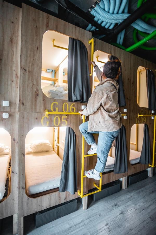 Capsule Hostel Logistic Аеропорт Вільнюс Екстер'єр фото