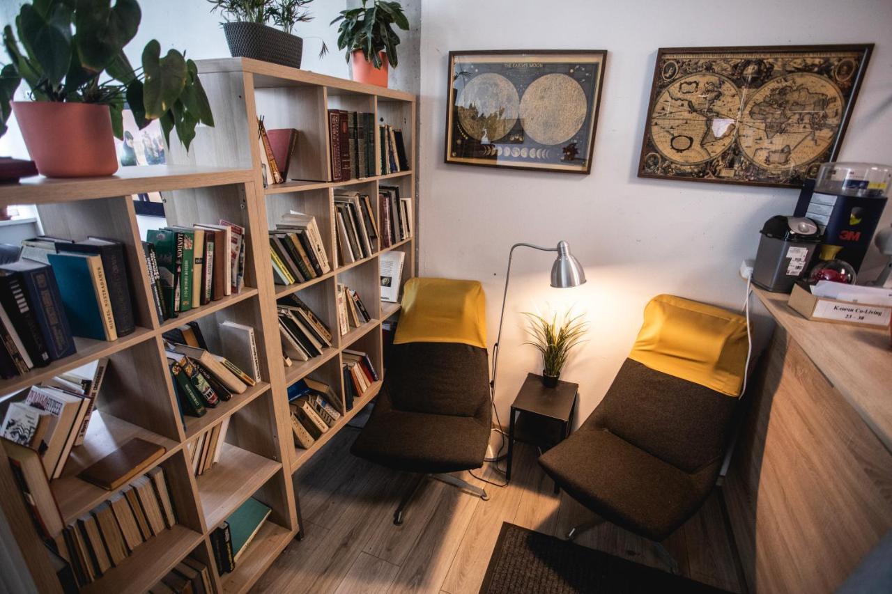 Capsule Hostel Logistic Аеропорт Вільнюс Екстер'єр фото